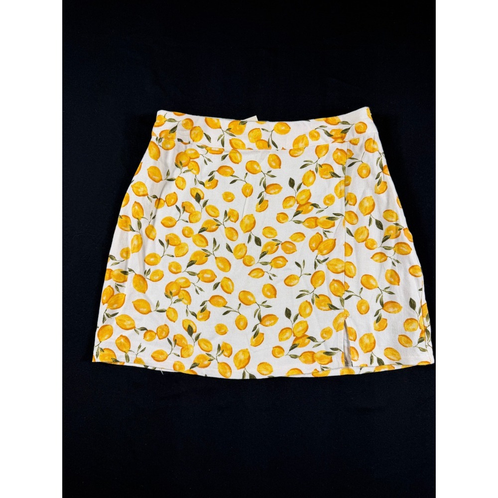 Francesca's Mi Ami Lemon Print Mini Skirt White Yellow Fruit Slit Size M‎ New